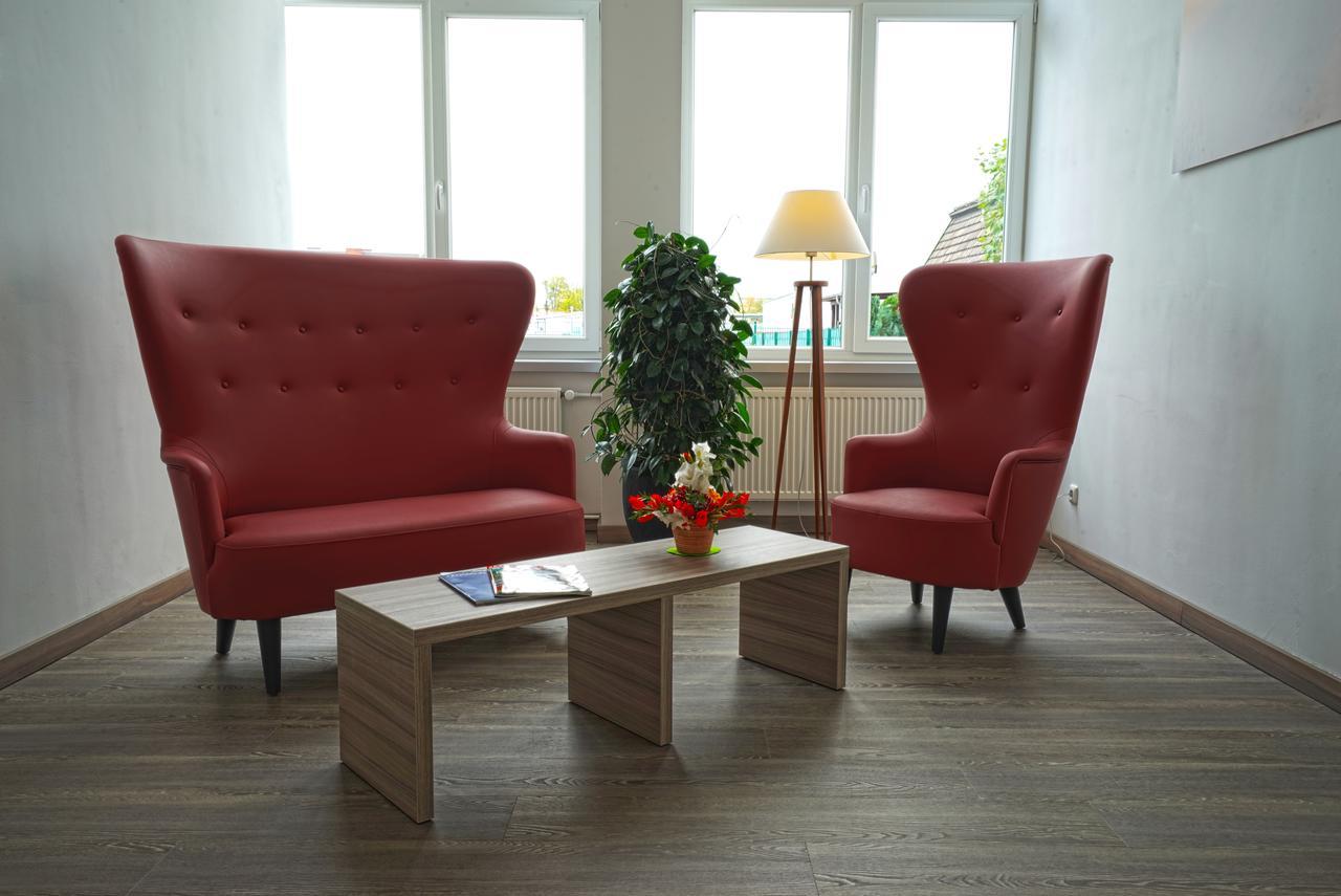 Ruhr Inn Hotel Гаттінґен Екстер'єр фото