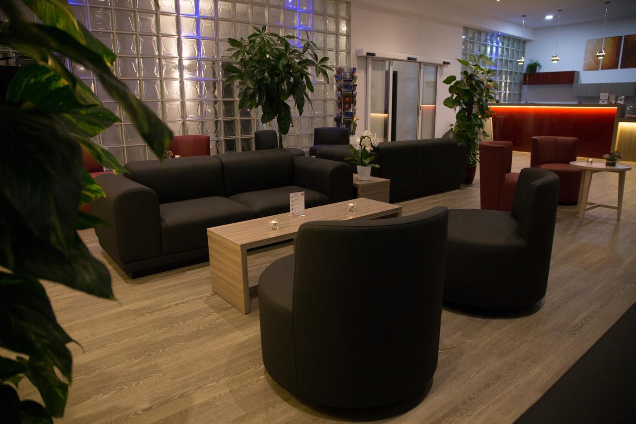 Ruhr Inn Hotel Гаттінґен Екстер'єр фото