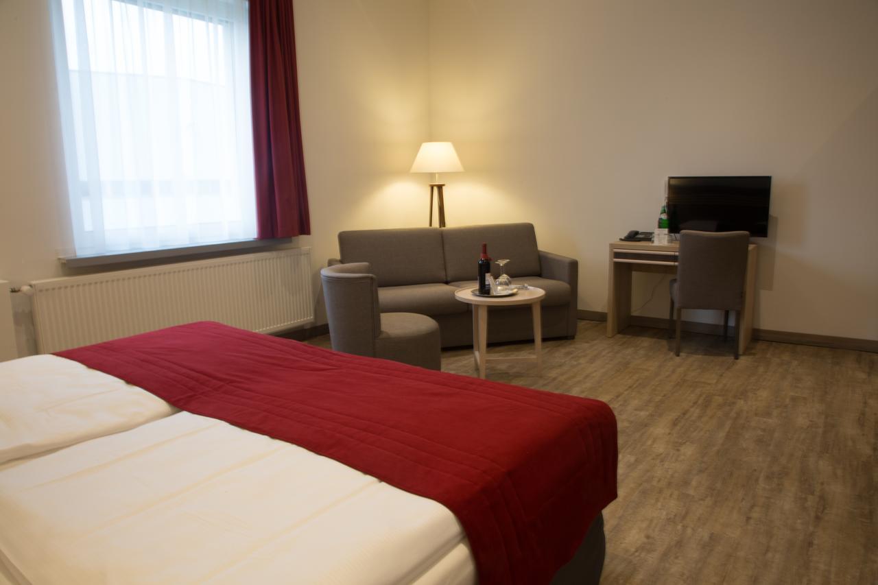 Ruhr Inn Hotel Гаттінґен Екстер'єр фото