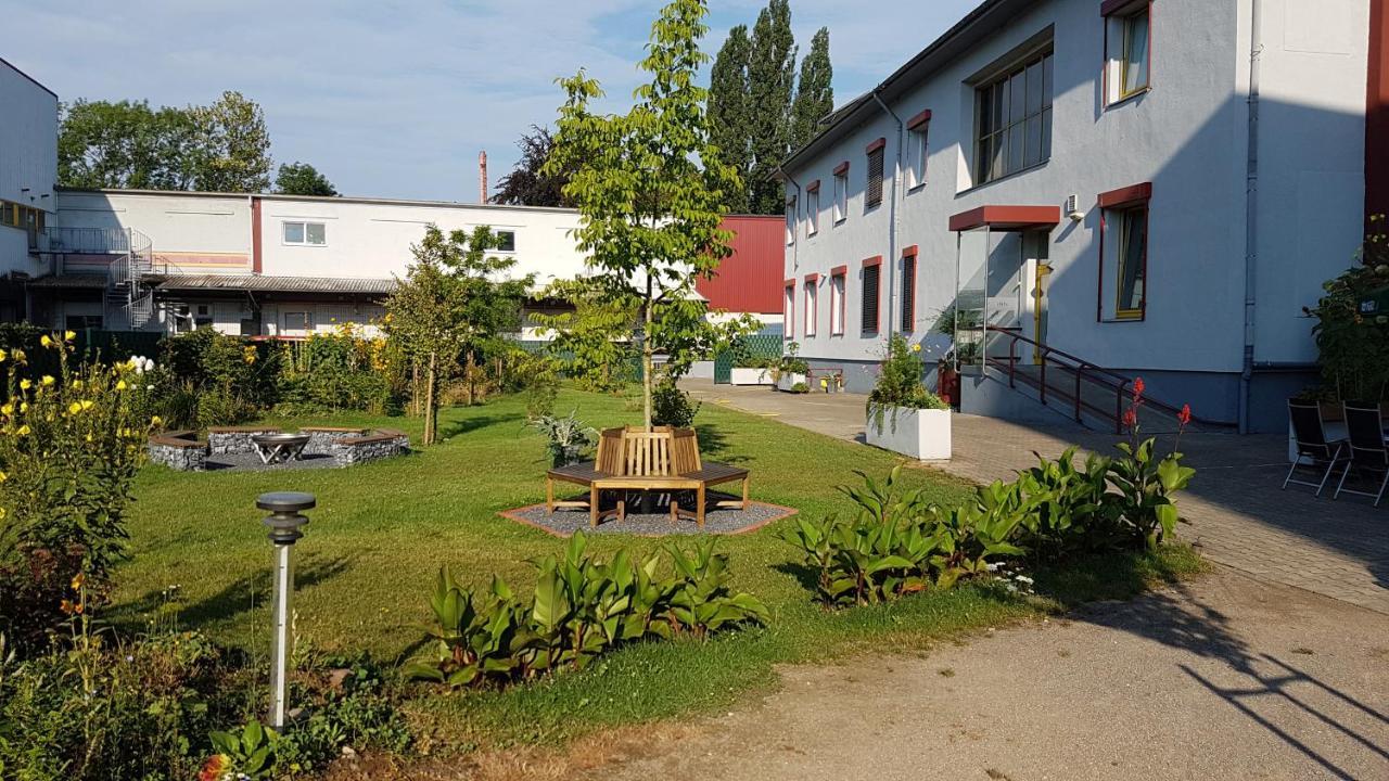 Ruhr Inn Hotel Гаттінґен Екстер'єр фото